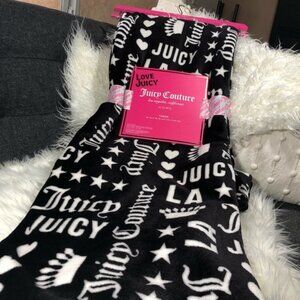 ✨NWT Juicy Couture throw.
